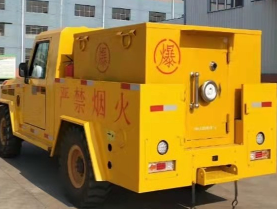 元谋凯龙爆破器材运输车：保障爆破任务的安全运行